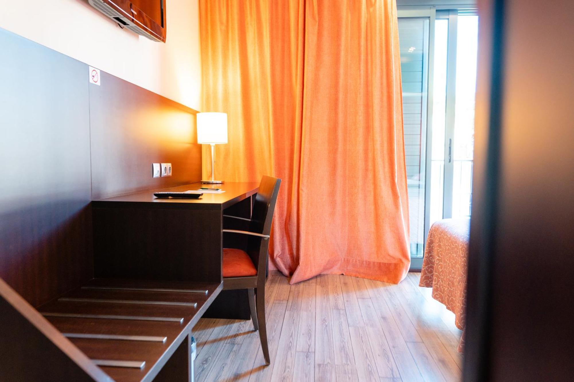 Hotel Loar פרריאס מראה חיצוני תמונה
